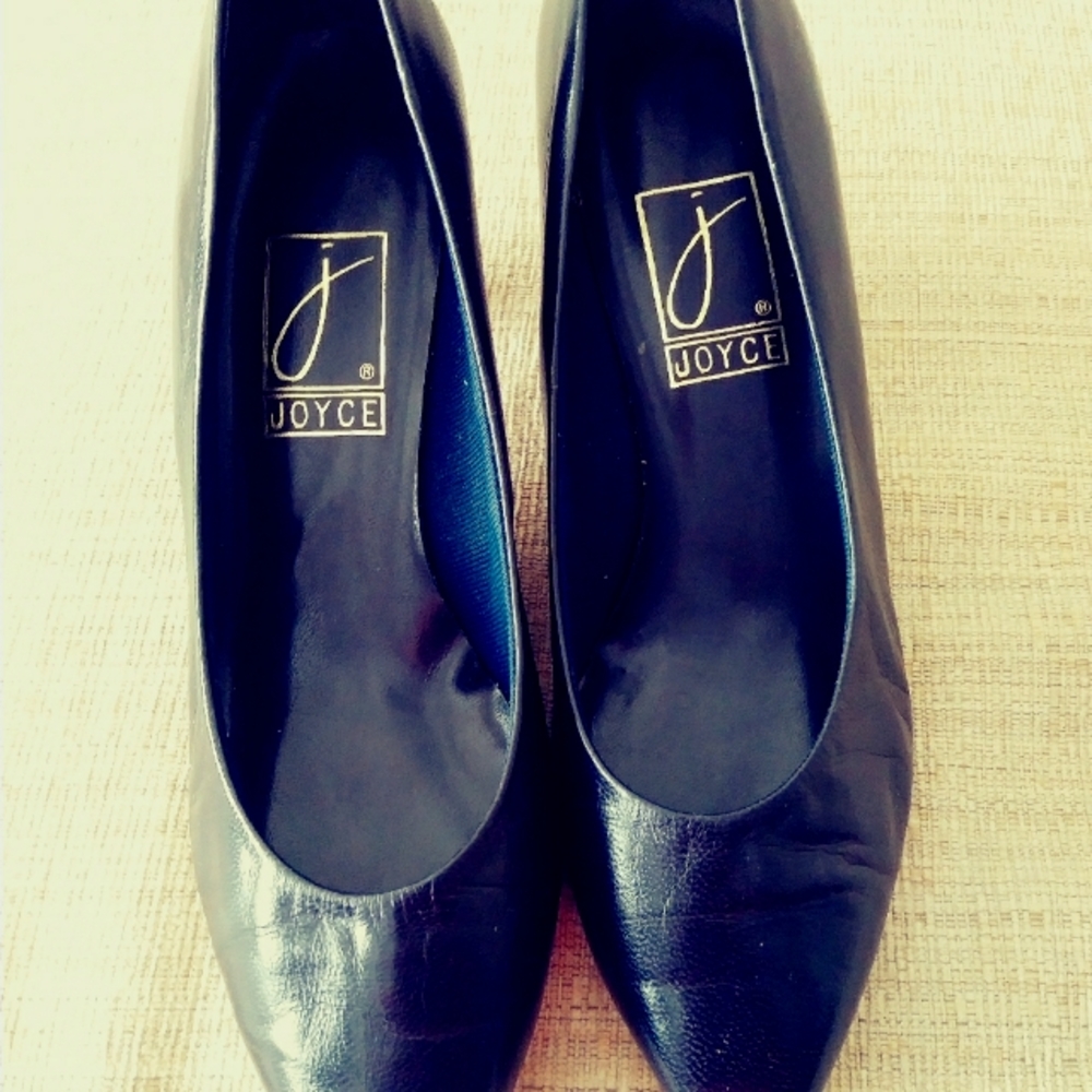 Joyce Navy 2in heel 7W